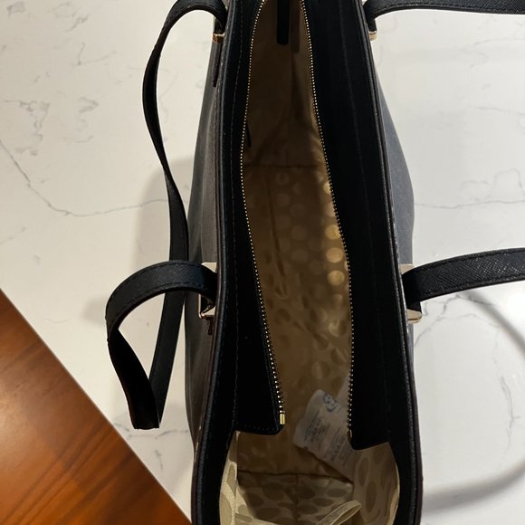 Kate Spade New York -  Cedar Street Harmony Tote - Picture 8 of 14